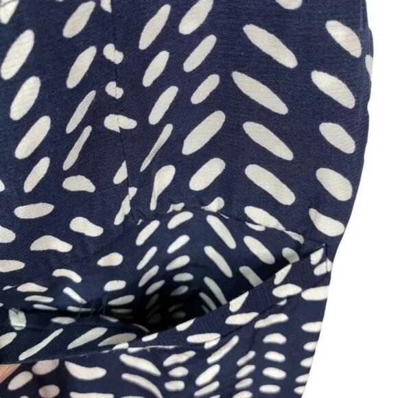 LOFT NAVY & WHITE GEOMETRICAL PATTERN SLEEVELESS JUMPSUIT MEDIUM-EUC - Picture 9 of 12